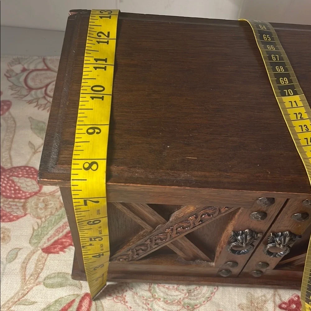 Vintage Wooden 3 Drawer Felt Lined Musical Jewelry Box Lion Door Pulls Amazing